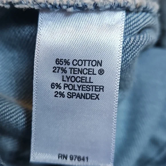 J.Jill Authentic Fit Slim Ankle Jeans - Picture 4 of 5